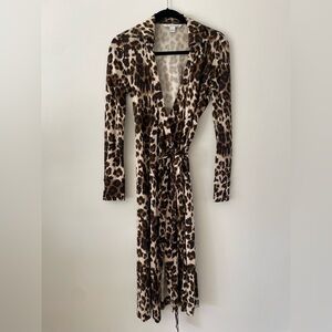 Diane Von Furstenberg 100% Silk Leopard 90s Vintage Chic Wrap Midi Dress Women 4